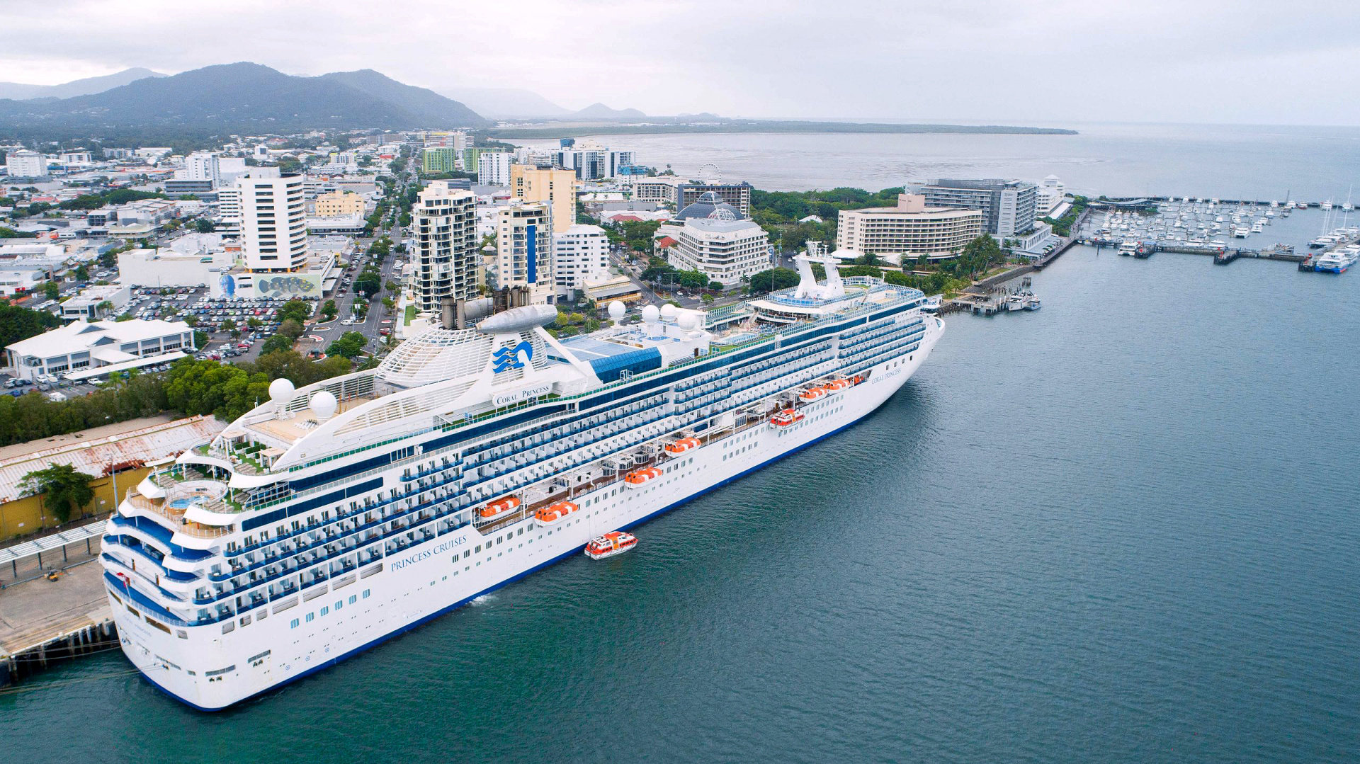 cruise ship tours cairns