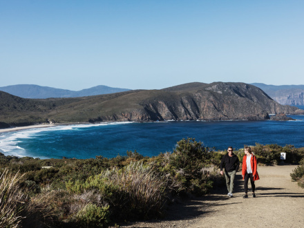 bruny island safaris foods sightseeing and lighthouse tour
